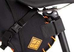 Sacoche De Selle Restrap Saddle Bag - 8 Litres 10 Sacoche De Selle Restrap Saddle Bag - 8 Litres -magasin de vélo UWfOmBDuT5iJeEnku35t 00 8L Saddle Bag6 1024x1024 0bba9a25 5be9 4f65 b982 bd559b9704aa