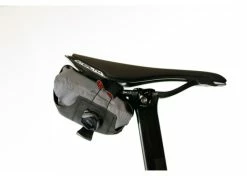 Sacoche De Selle SILCA Seat Roll Asymmetrico -magasin de vélo sacoche de selle silca seat roll asymmetrico baroudeur cycles 4