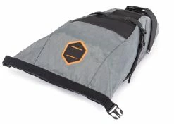 Sacoche De Selle Bombtrack X APIDURA Saddle Pack -magasin de vélo saddle pack apidura 5L bombtrack sacoche de selle baroudeur cycles lyon 5